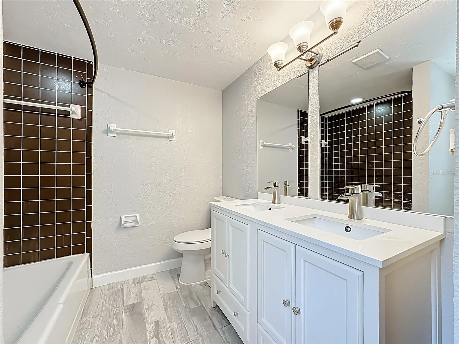 2144 Oak Terrace Sarasota FL 34231