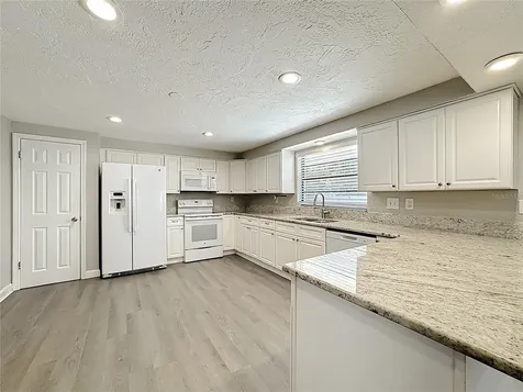 2144 Oak Terrace Sarasota FL 34231
