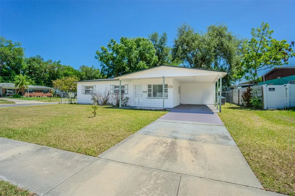 5617 Halifax Drive Tampa FL 33615
