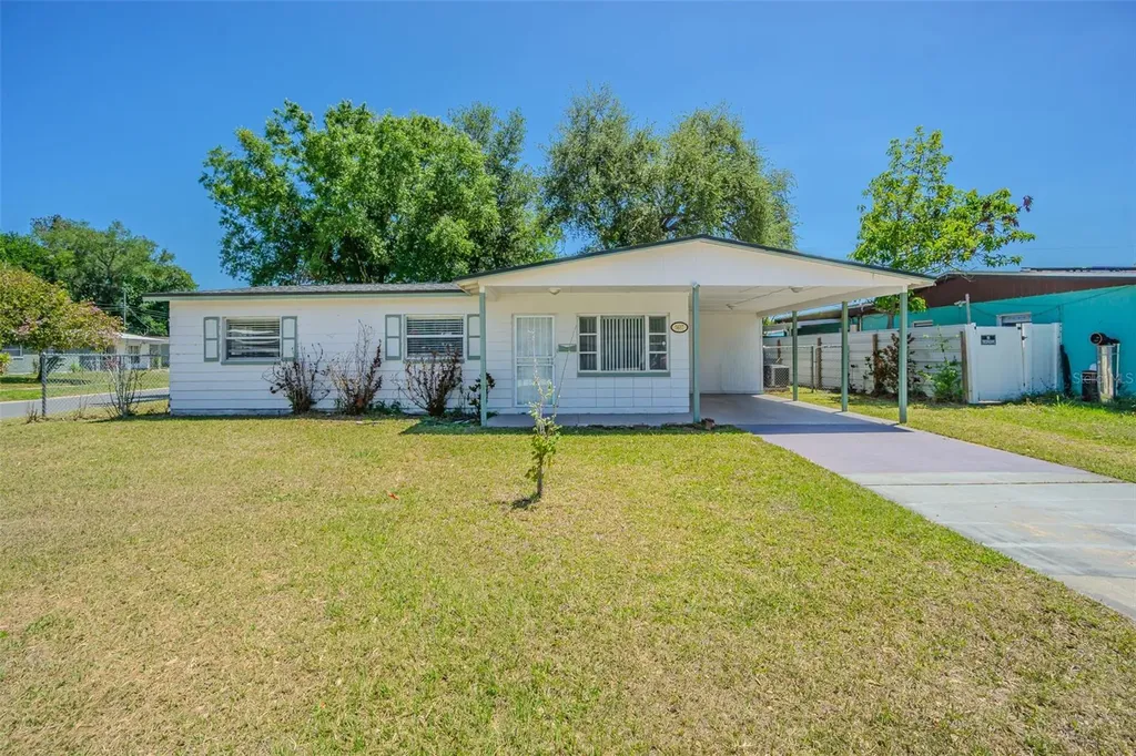 5617 Halifax Drive Tampa FL 33615