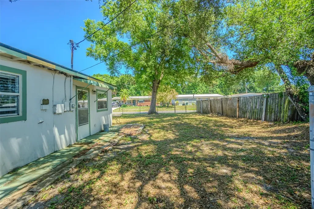 5617 Halifax Drive Tampa FL 33615