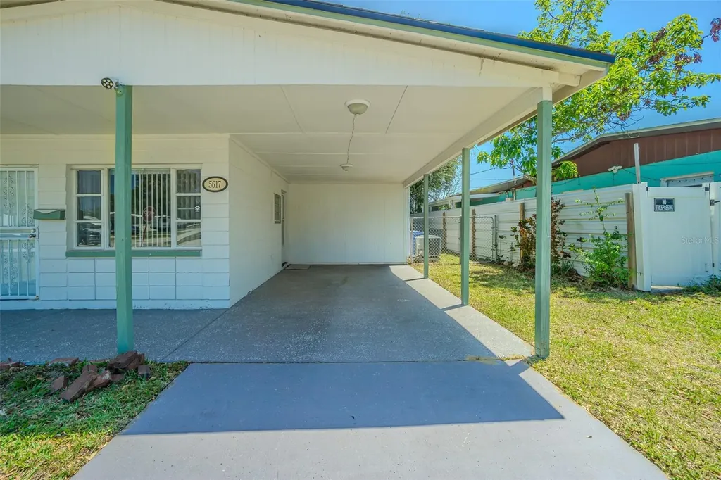 5617 Halifax Drive Tampa FL 33615