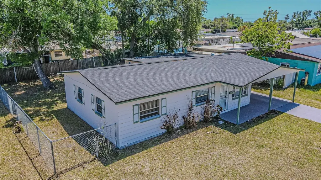 5617 Halifax Drive Tampa FL 33615