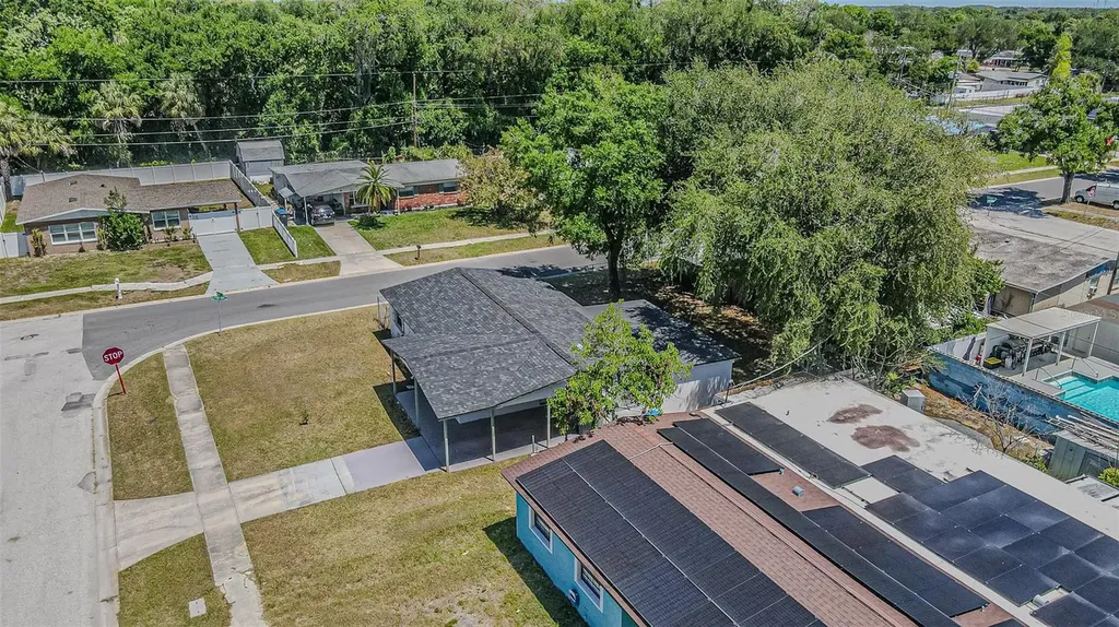 5617 Halifax Drive Tampa FL 33615