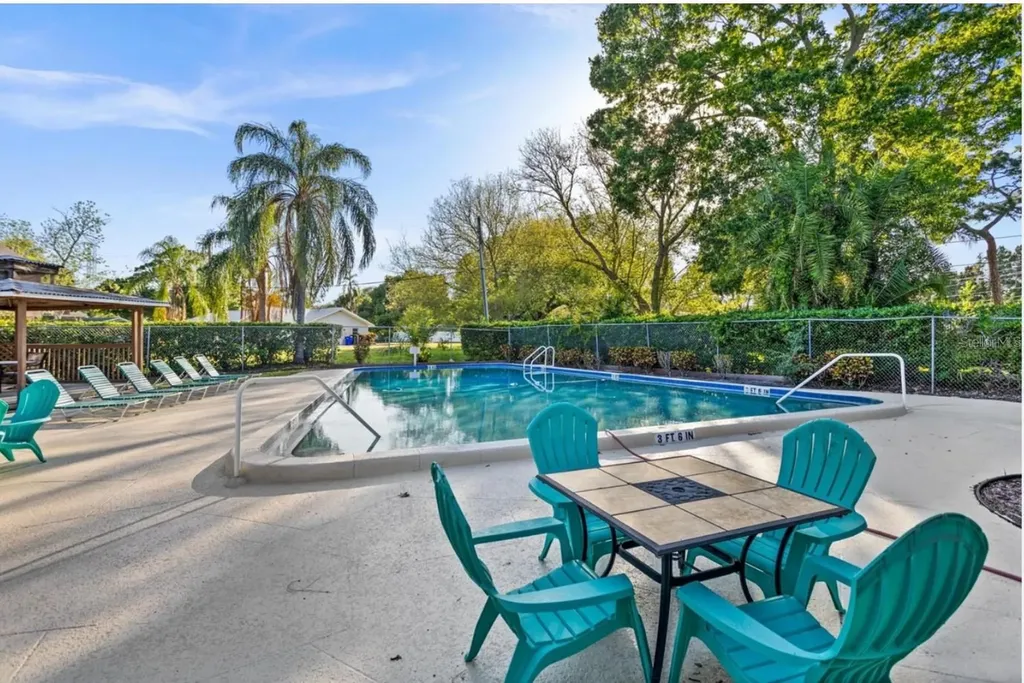 1819 Clearbrooke Drive Clearwater FL 33760