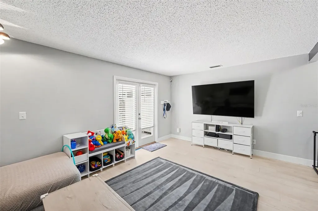 1819 Clearbrooke Drive Clearwater FL 33760