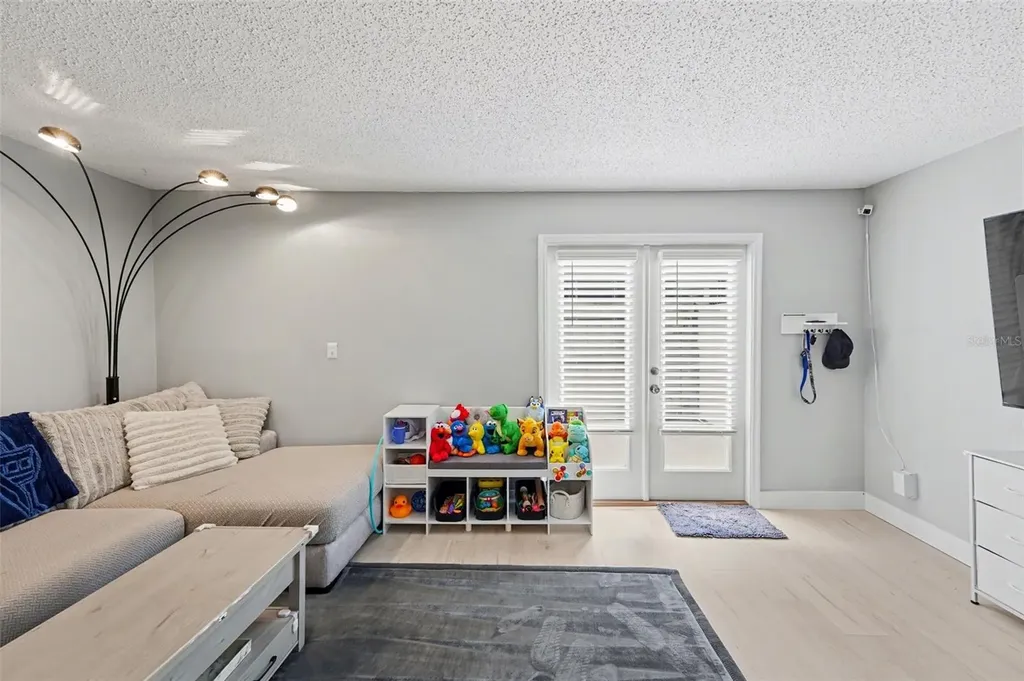 1819 Clearbrooke Drive Clearwater FL 33760