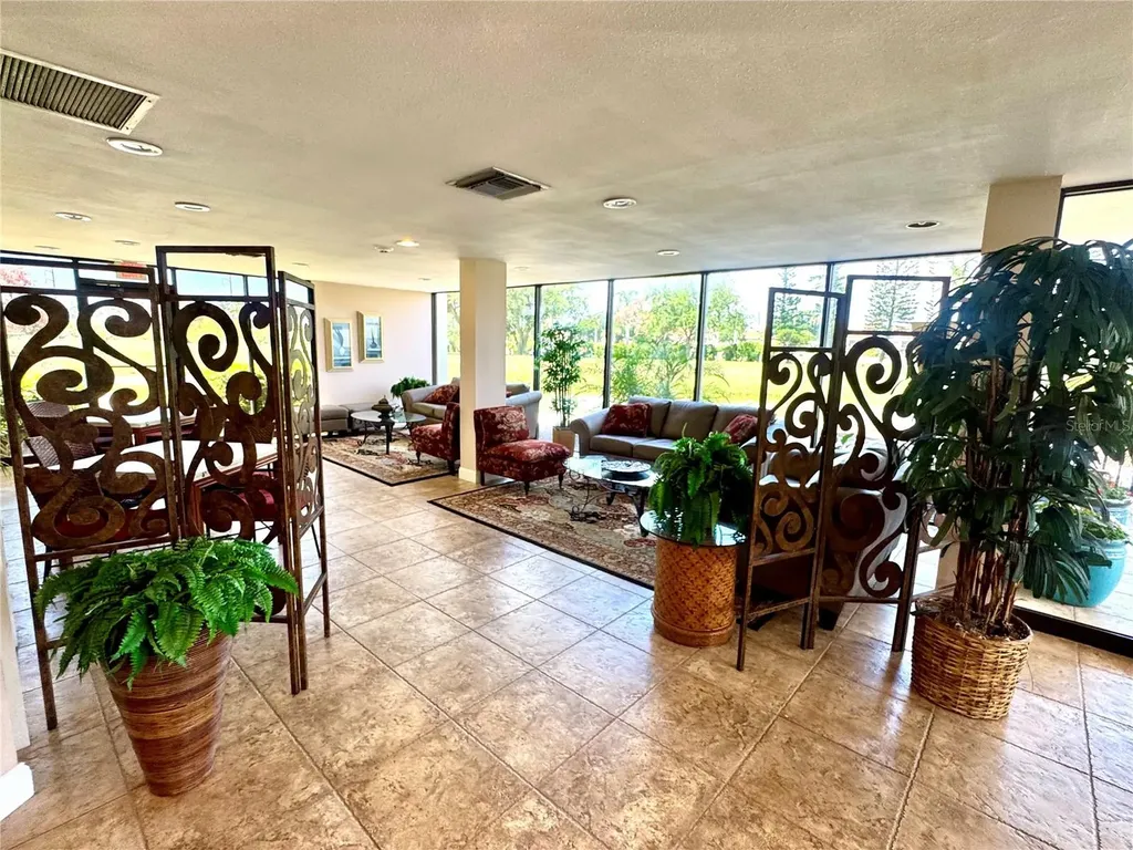 5700 Escondida Boulevard S St Petersburg FL 33715