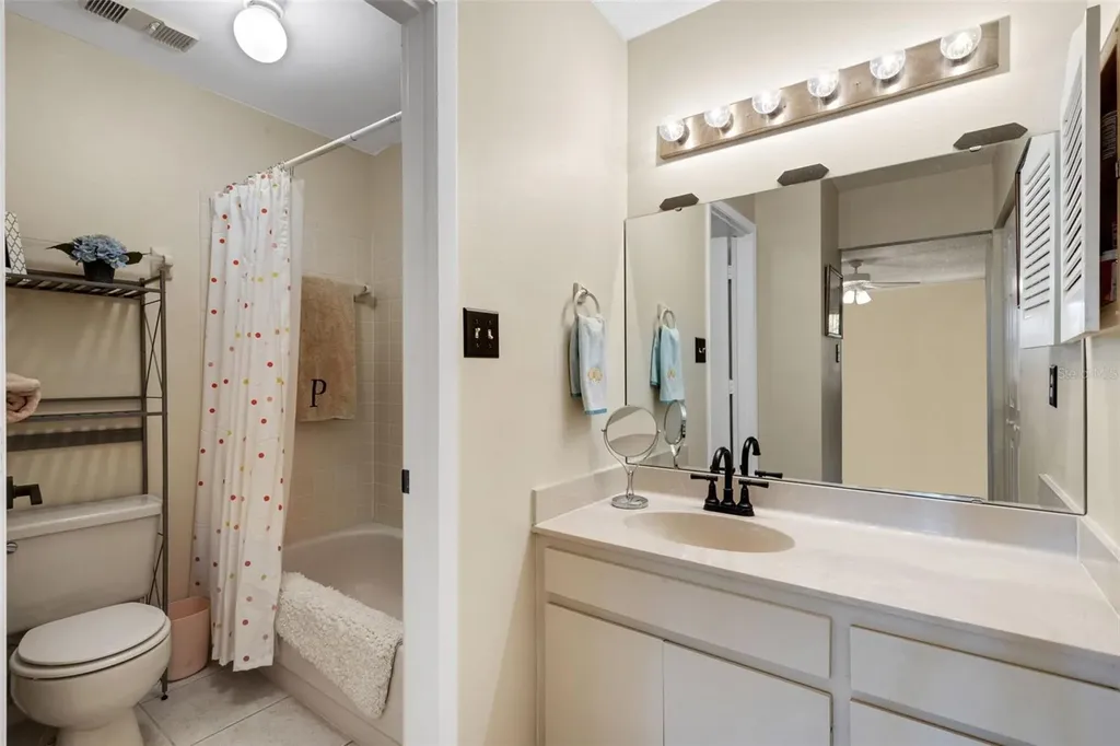 5252 Lake Village Drive Sarasota FL 34235