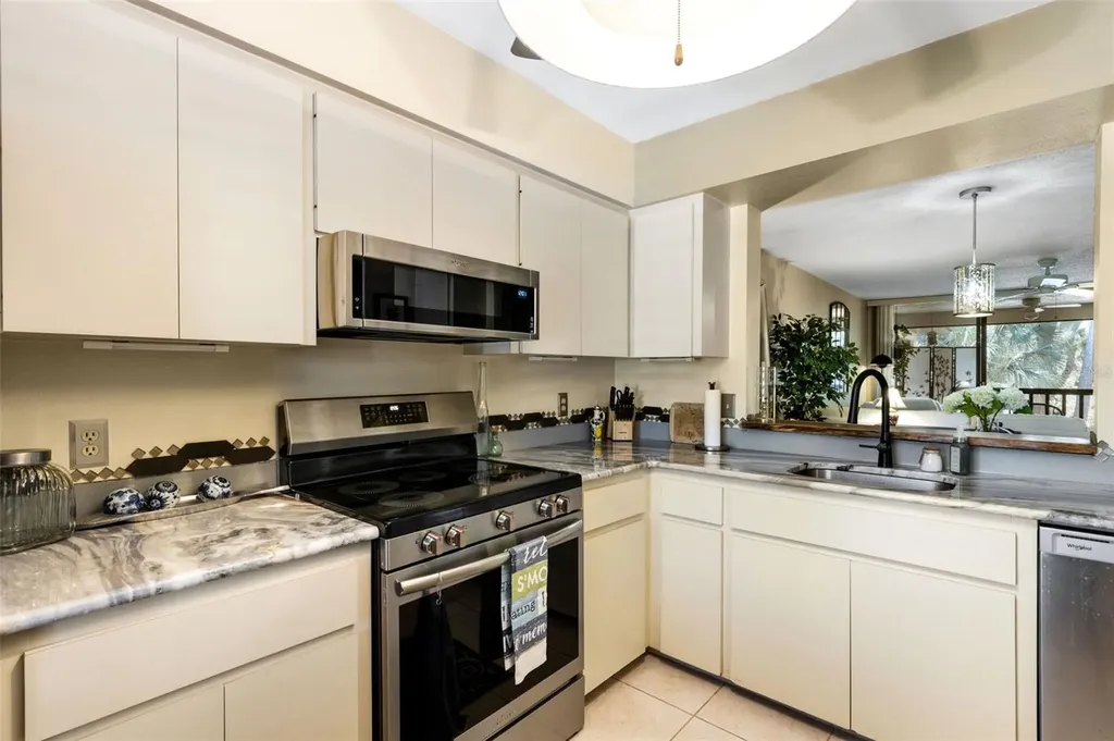 5252 Lake Village Drive Sarasota FL 34235