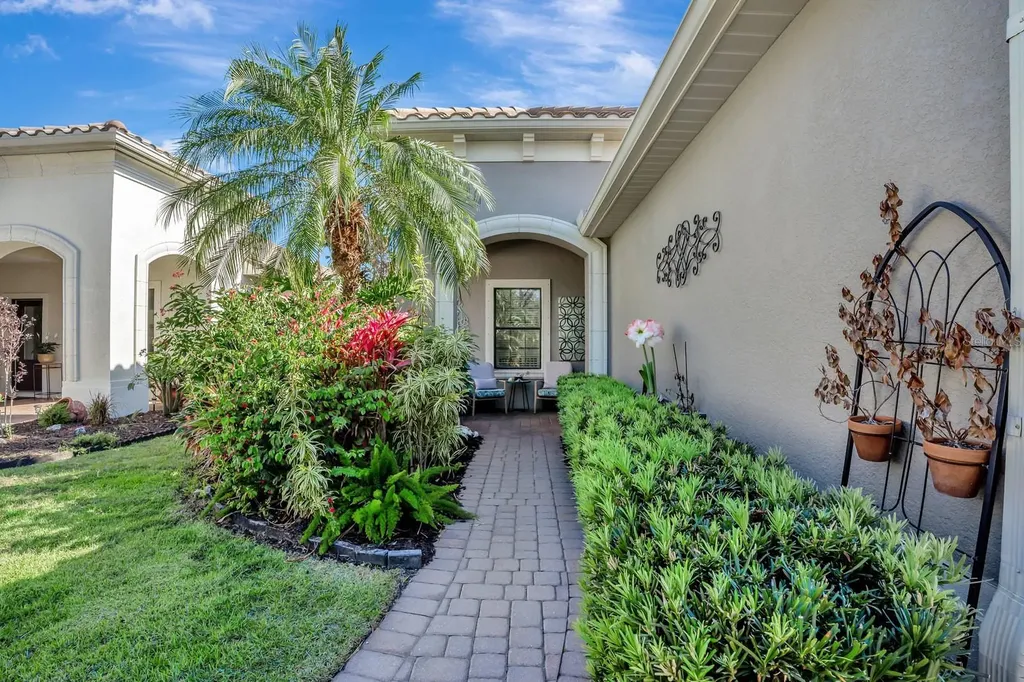1195 Collier Place Venice FL 34293