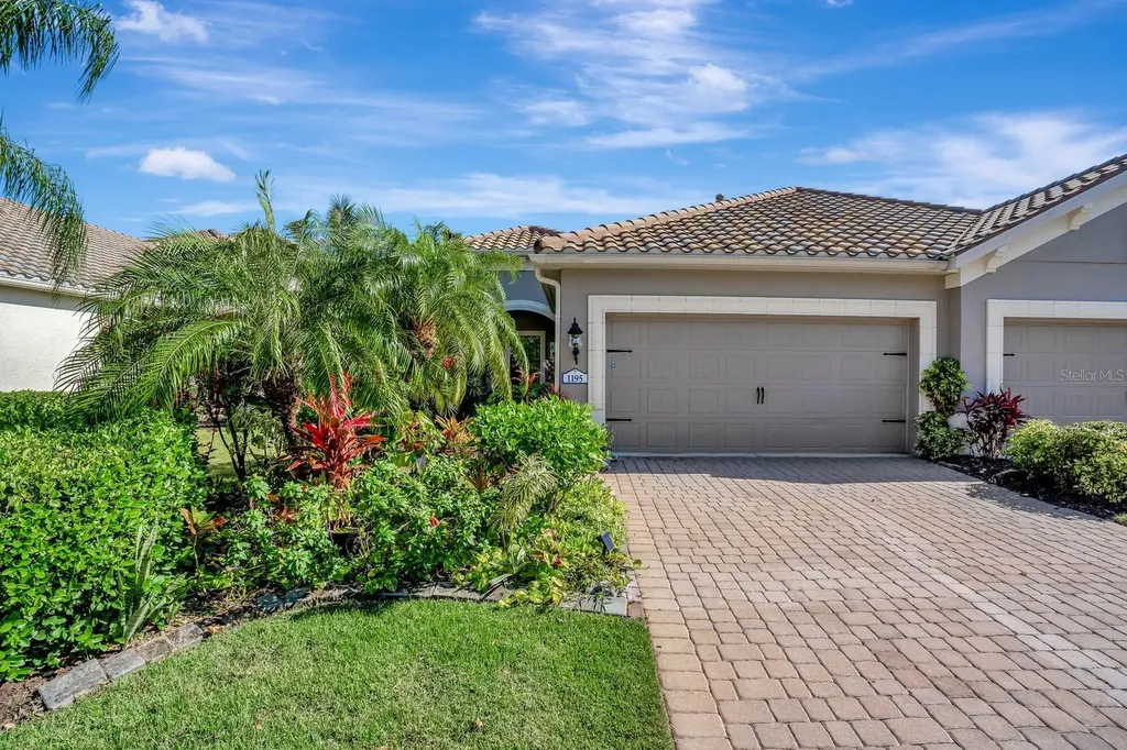 1195 Collier Place Venice FL 34293