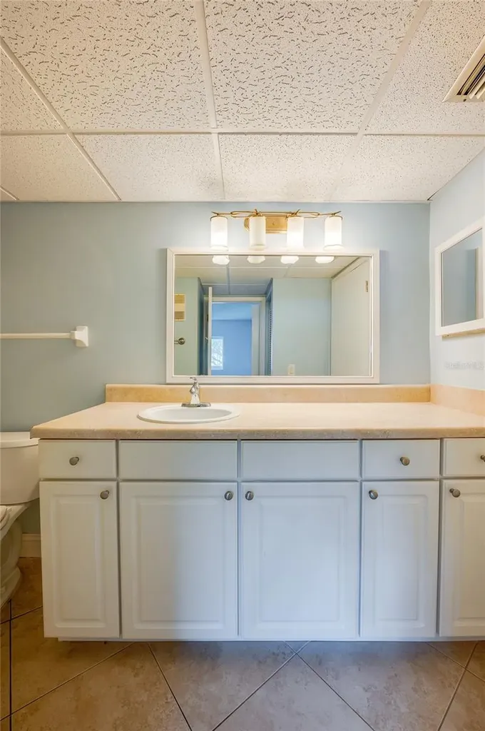 100 Silver Beach Avenue Daytona Beach FL 32118