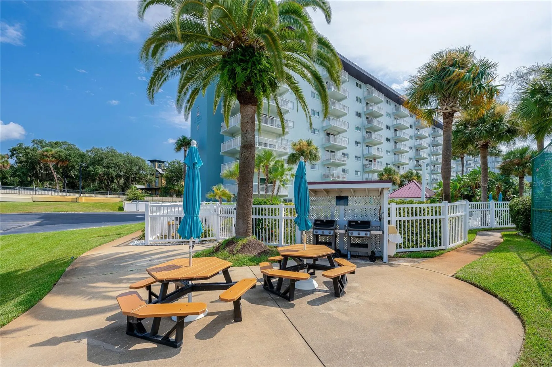 100 Silver Beach Avenue Daytona Beach FL 32118