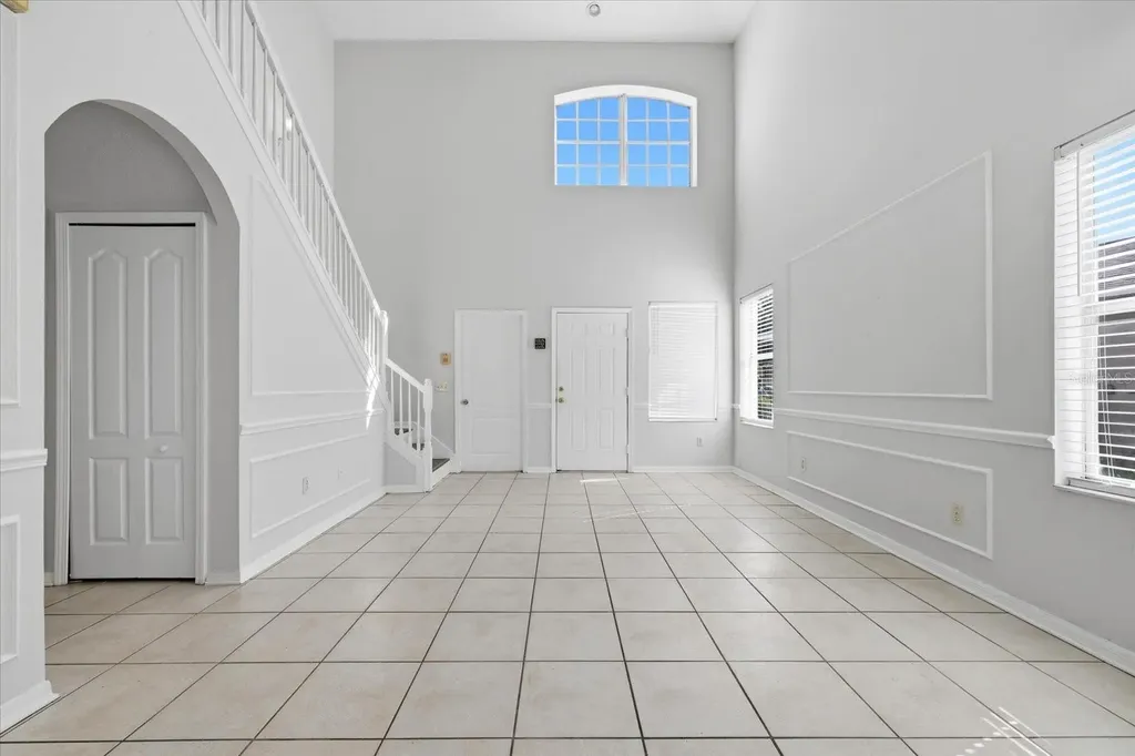 8123 Canterbury Lake Boulevard Tampa FL 33619