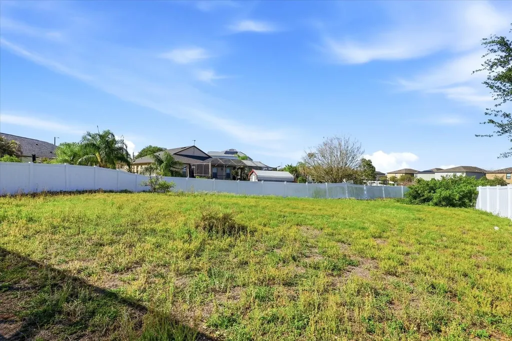 8123 Canterbury Lake Boulevard Tampa FL 33619