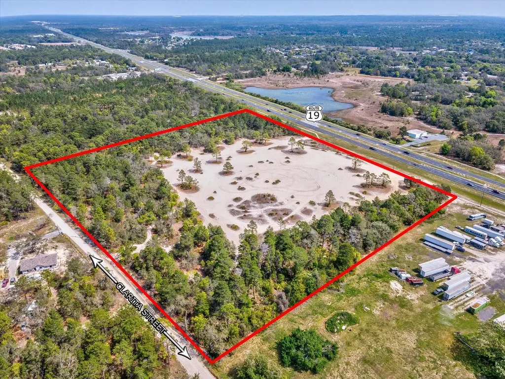 15.7 Acres Commercial Way Weeki Wachee FL 34613