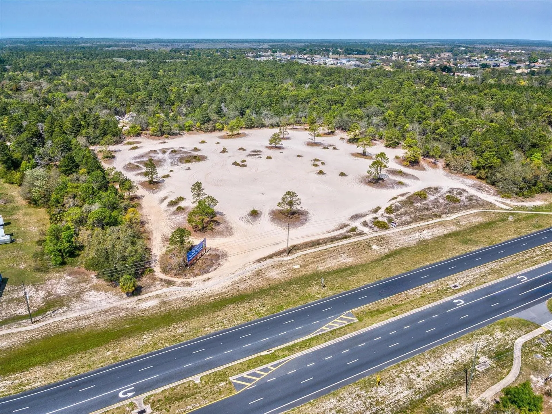 15.7 Acres Commercial Way Weeki Wachee FL 34613