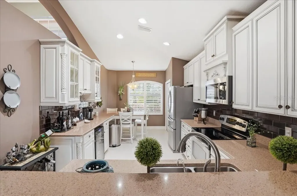 2082 Mesic Hammock Way Venice FL 34292