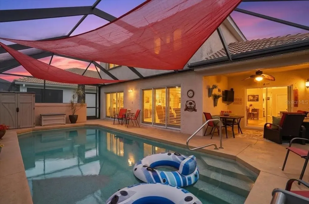 2082 Mesic Hammock Way Venice FL 34292