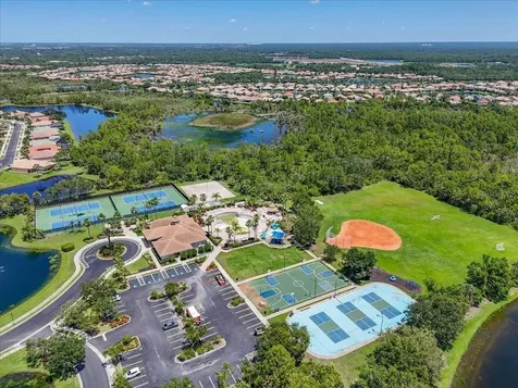 2082 Mesic Hammock Way Venice FL 34292