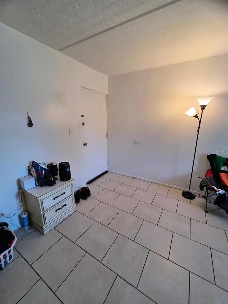 8580 9th Way N St Petersburg FL 33702