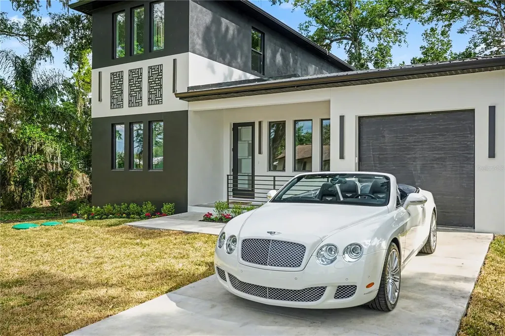 105 Garland Avenue Seffner FL 33584