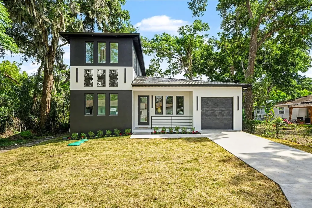 105 Garland Avenue Seffner FL 33584