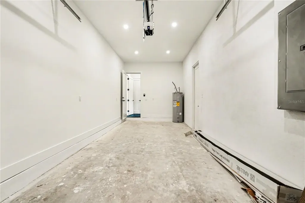 105 Garland Avenue Seffner FL 33584