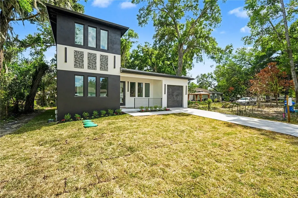 105 Garland Avenue Seffner FL 33584