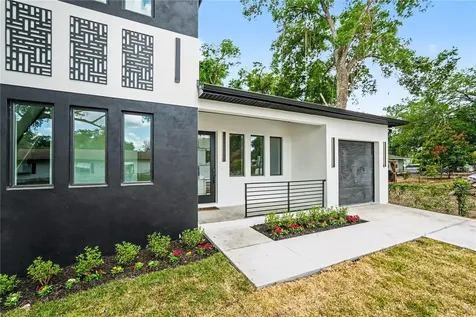 105 Garland Avenue Seffner FL 33584