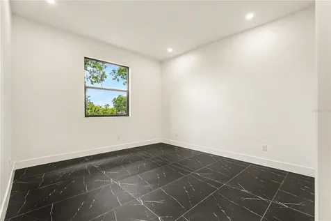 105 Garland Avenue Seffner FL 33584