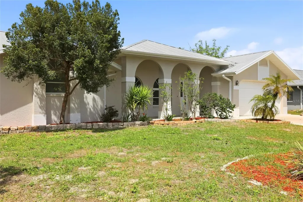 830 Columbia Street Port Charlotte FL 33948