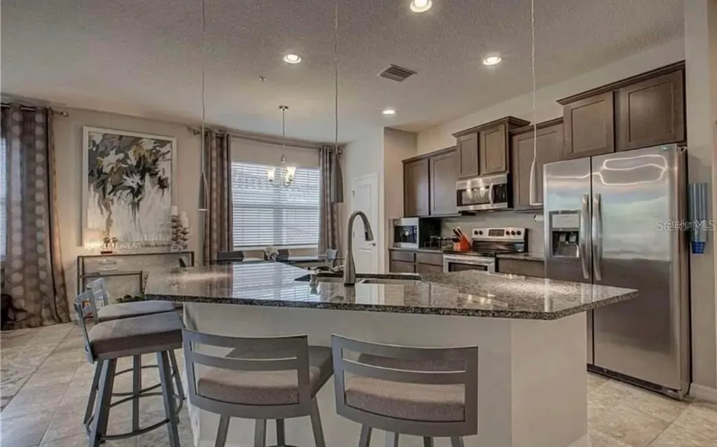 8342 Enclave Way Sarasota FL 34243