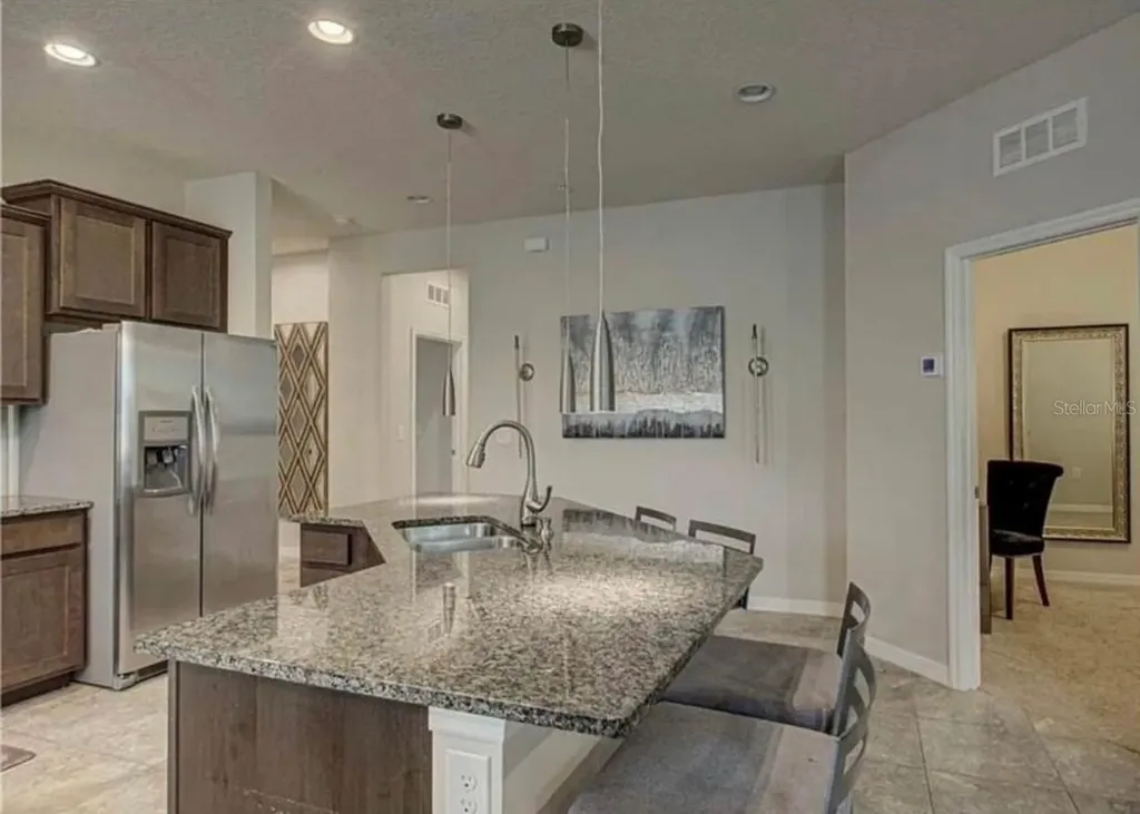 8342 Enclave Way Sarasota FL 34243