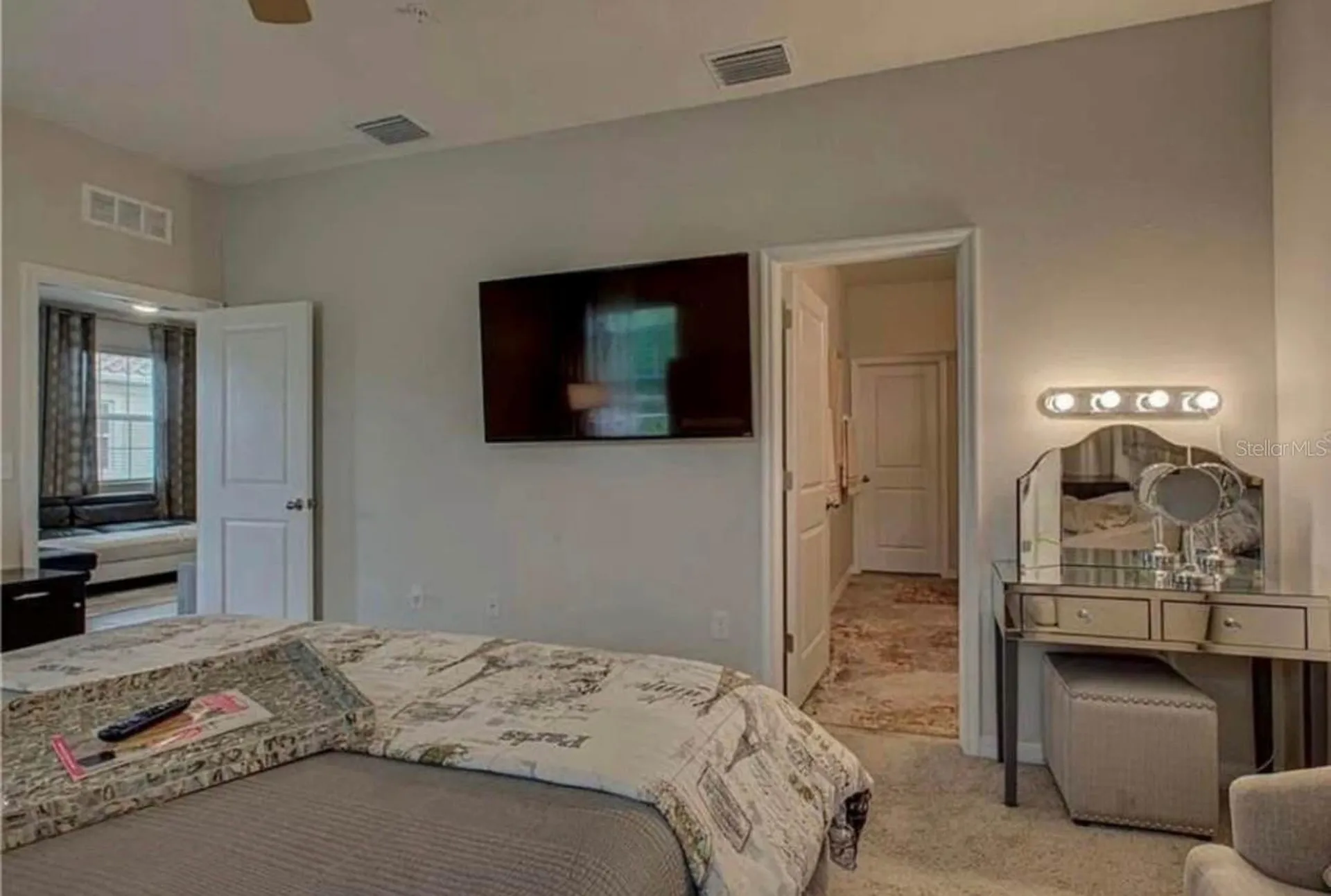 8342 Enclave Way Sarasota FL 34243
