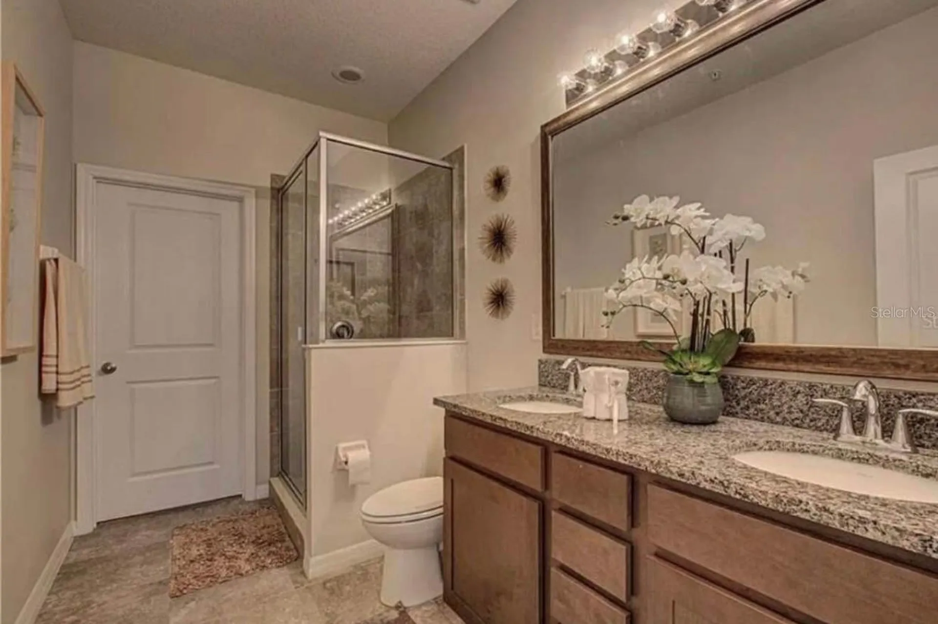 8342 Enclave Way Sarasota FL 34243