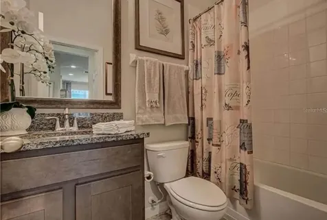 8342 Enclave Way Sarasota FL 34243