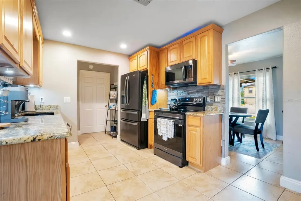 1691 Santee Avenue Deltona FL 32738