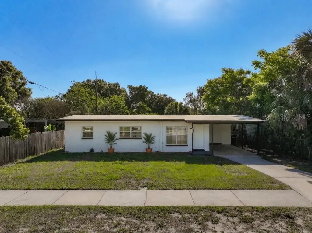 2001 Conway Gardens Road Orlando FL 32806