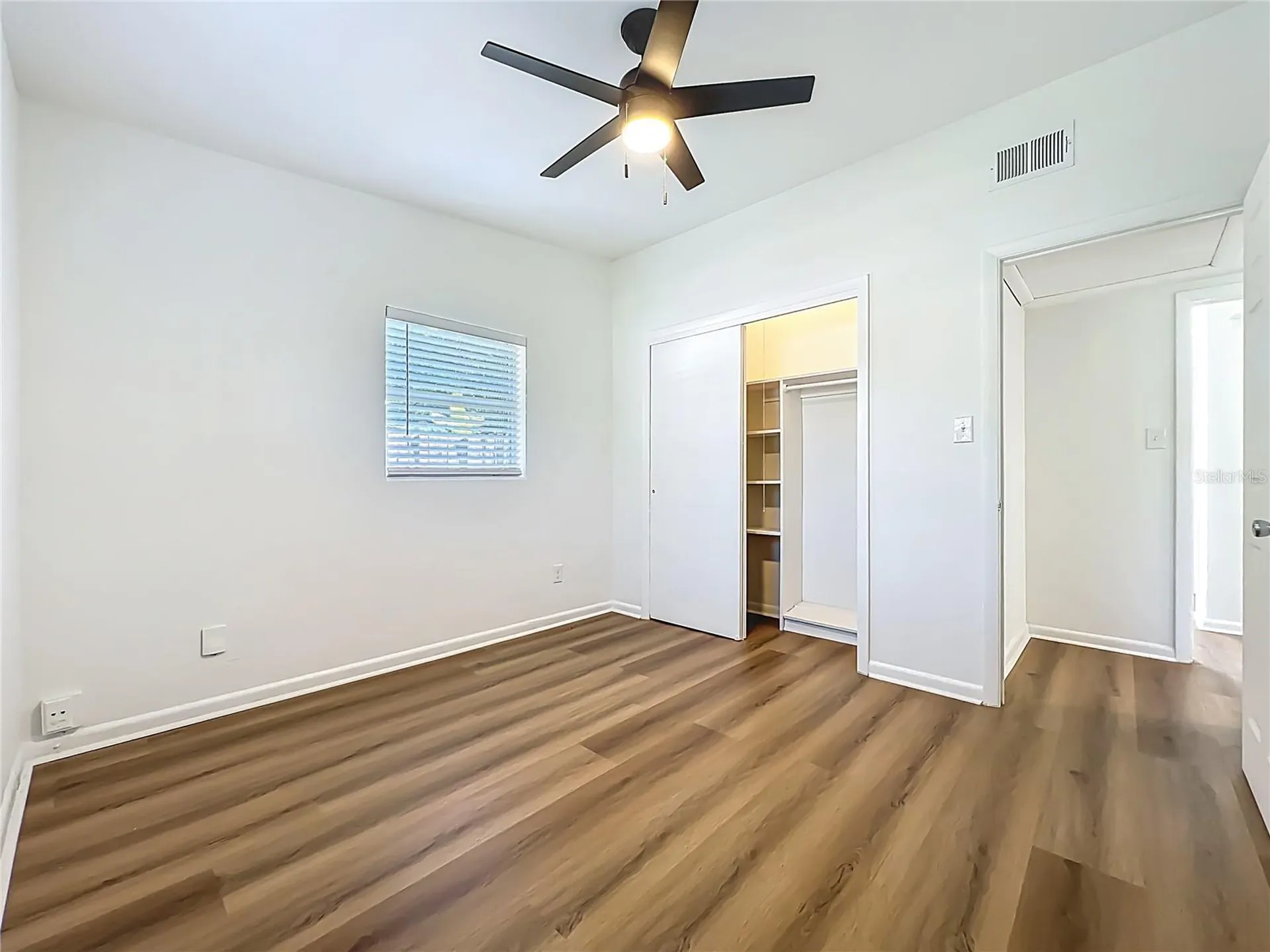 2001 Conway Gardens Road Orlando FL 32806
