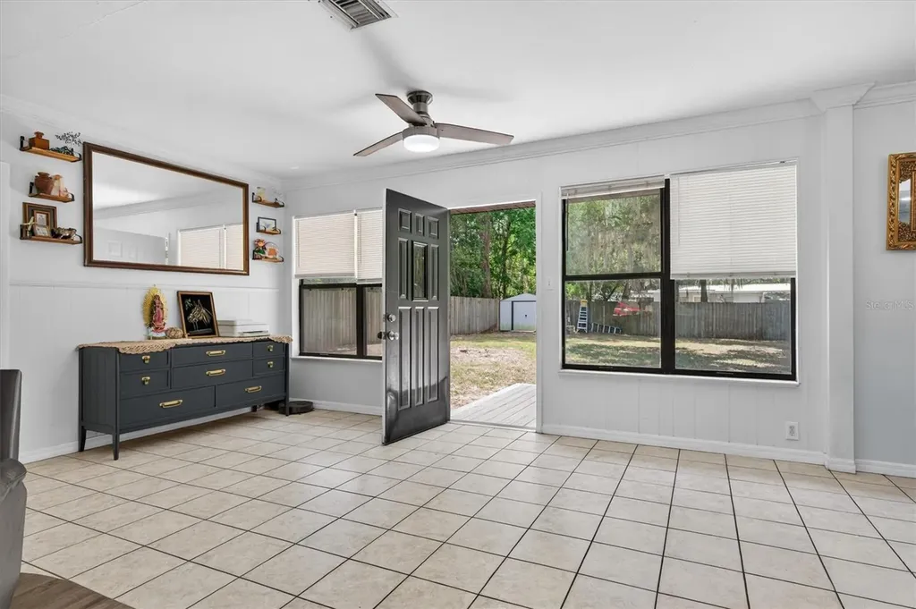 2303 Mahoney Avenue Leesburg FL 34748