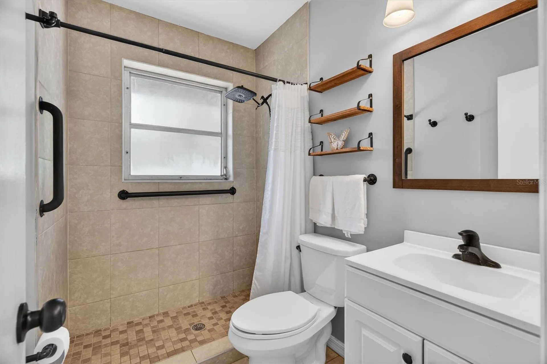 2303 Mahoney Avenue Leesburg FL 34748