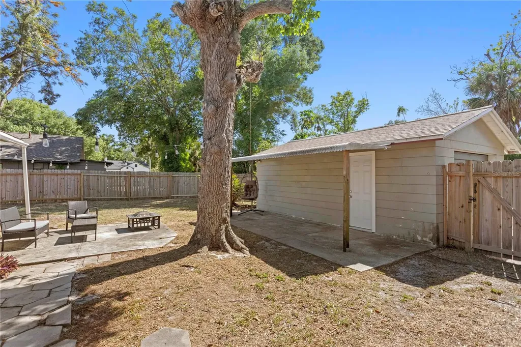 225 35th Street S St Petersburg FL 33711