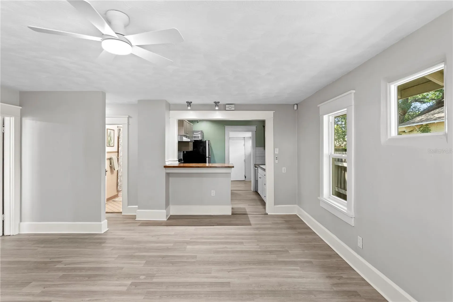 225 35th Street S St Petersburg FL 33711
