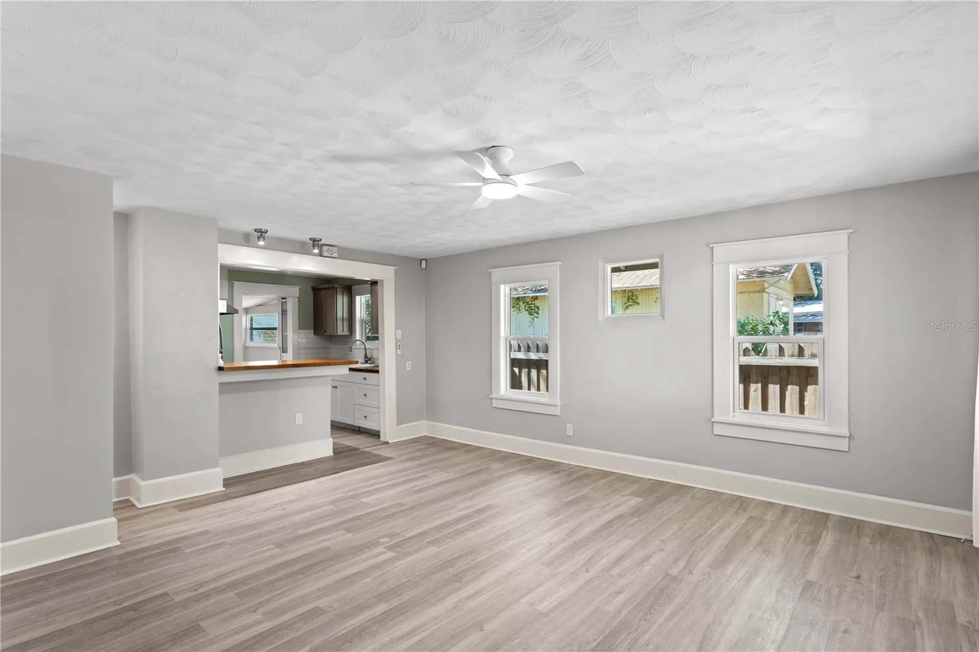 225 35th Street S St Petersburg FL 33711