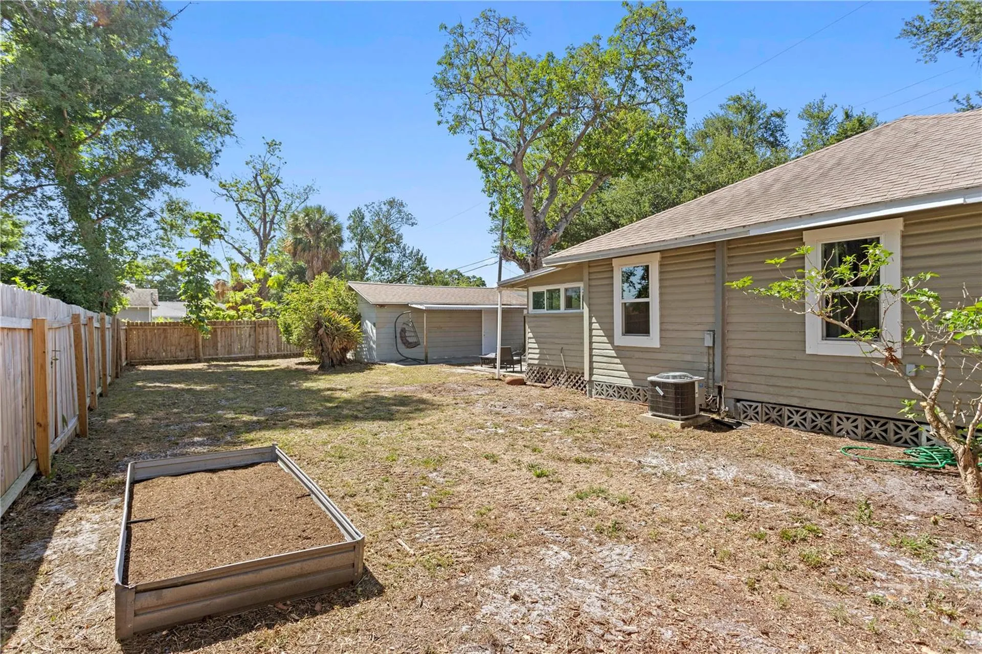225 35th Street S St Petersburg FL 33711