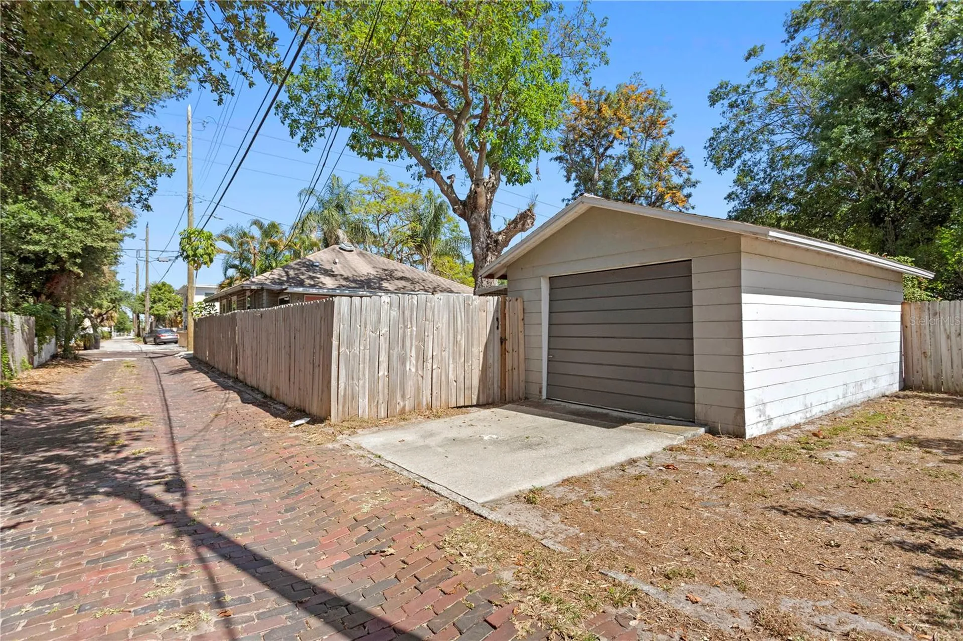 225 35th Street S St Petersburg FL 33711