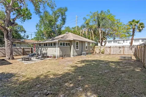 225 35th Street S St Petersburg FL 33711