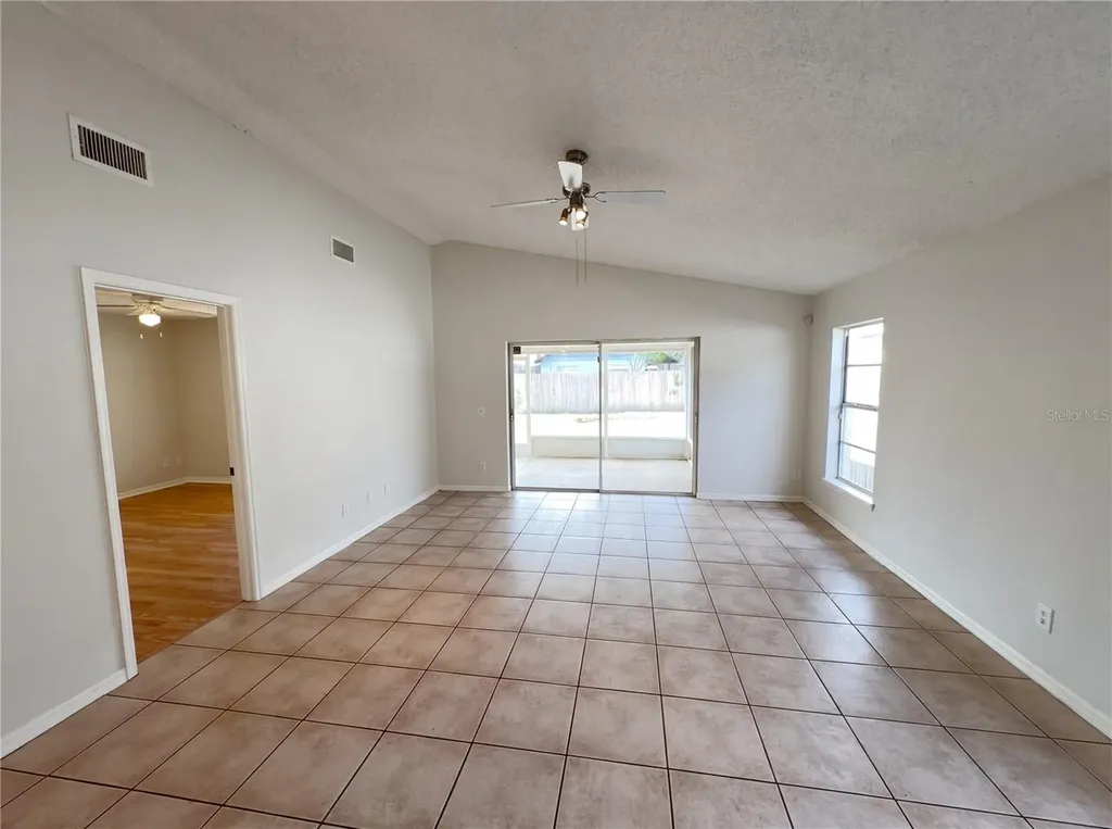 9814 Dean Cove Lane Orlando FL 32825